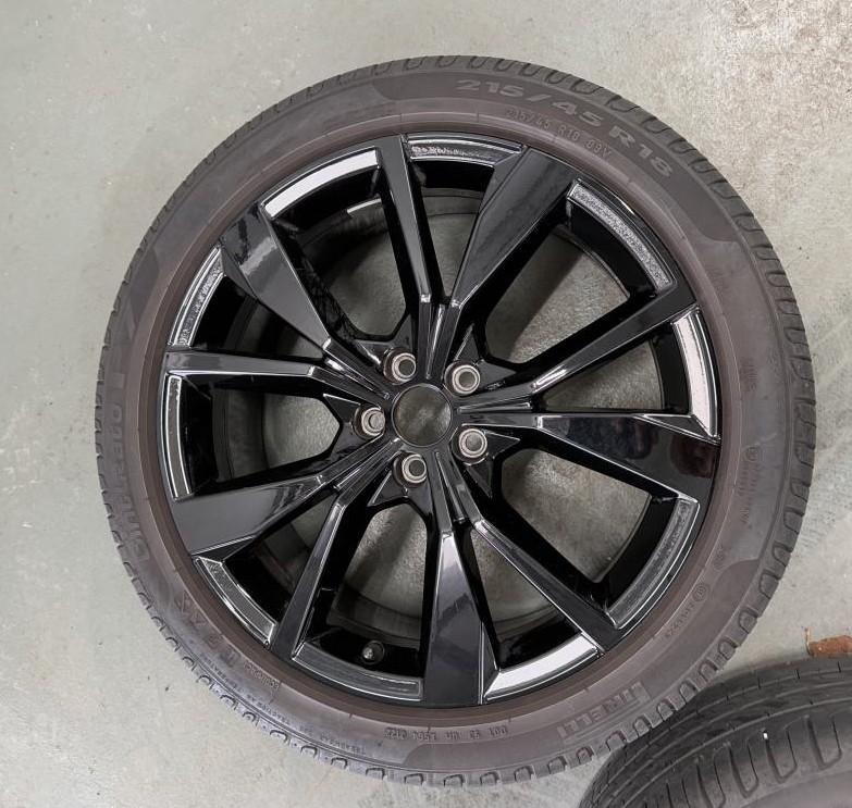 Volkswagen Taigo 1.5 TSI DSG R-Line Style