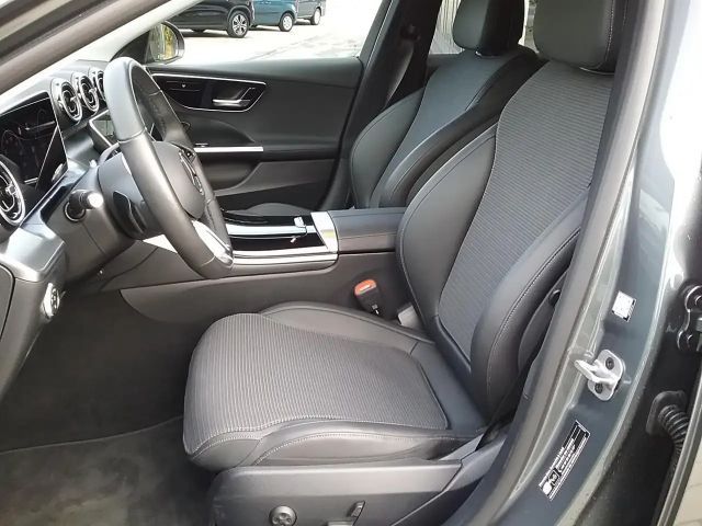 Mercedes-Benz C 200 AVANTGARDE C 200 d Estate