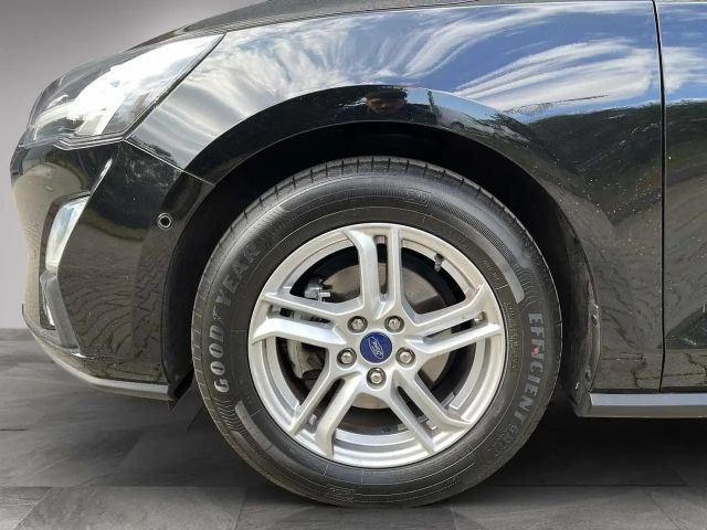 Ford Focus Cool & Connect