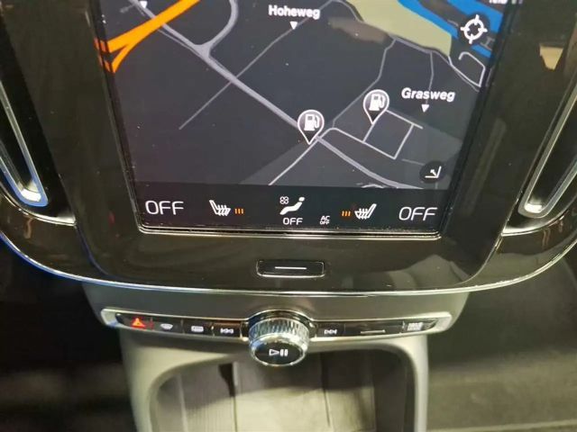 Volvo XC40 Recharge T4