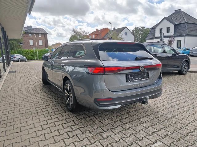 Volkswagen Passat 1.5 eTSI Business Variant