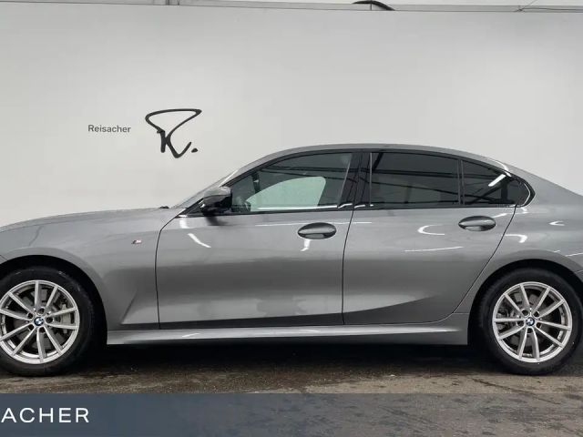 BMW 330 330i M-Sport Sedan xDrive