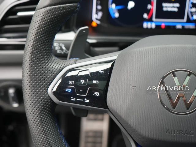 Volkswagen T-Roc R PANO MATRIX AHK AKRAPOVIC LEDER ACC N