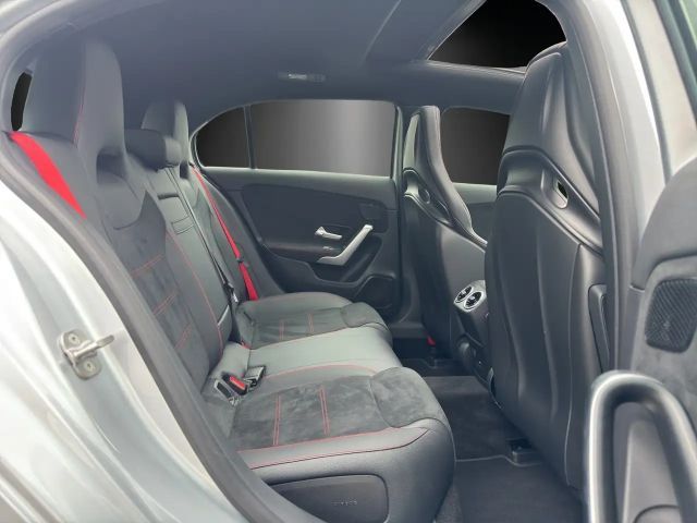 Mercedes-Benz A 35 AMG AMG Line