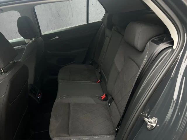 Volkswagen Golf DSG Golf VIII Style