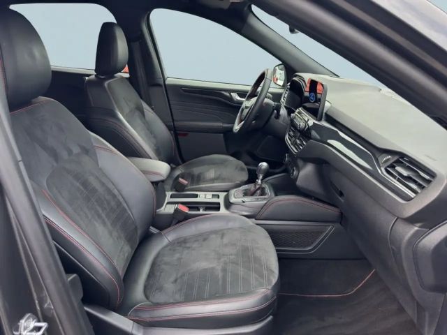 Ford Kuga Hybrid ST Line X