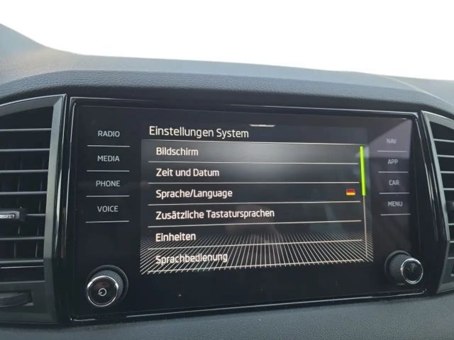 Skoda Karoq 1,0TSI 115PS Navi/LED/ACC/Kamera/Winterp.    **