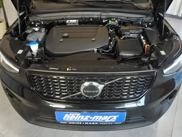 Volvo XC40 Business Dark Plus