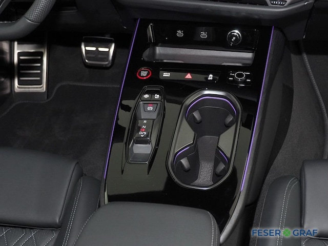 Audi A6 Avant Quattro S-Tronic