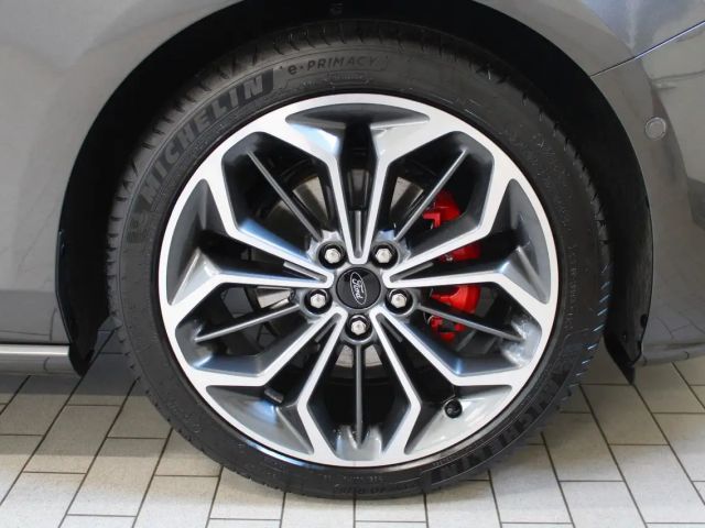 Ford Focus ST Line Wagon