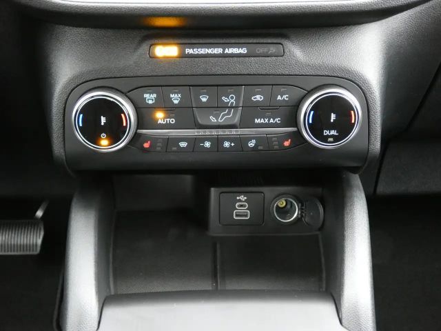 Ford Kuga Cool & Connect Hybrid