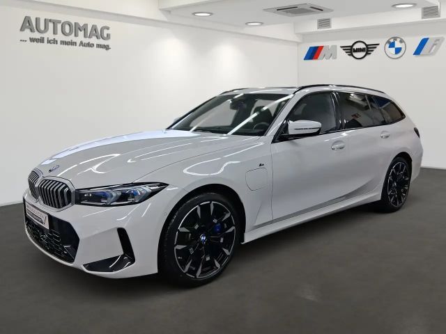 BMW 330 330e M-Sport Touring