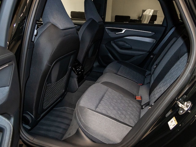 Audi A6 Avant Quattro S-Tronic