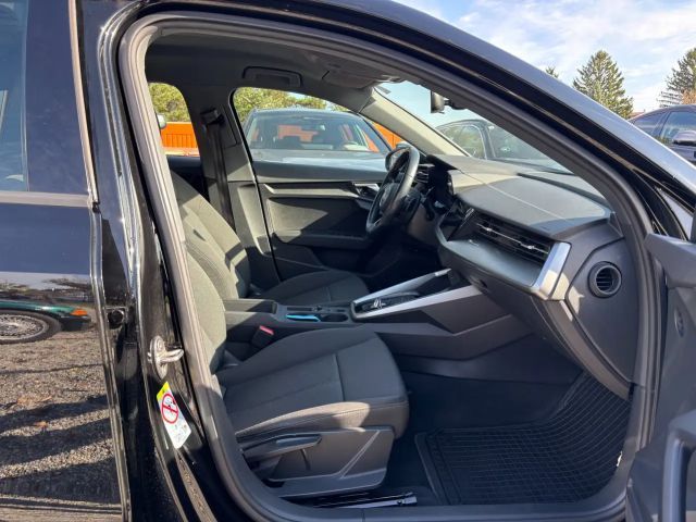 Audi A3 **1.Besitz**Klima**NAVI**Tempomat**