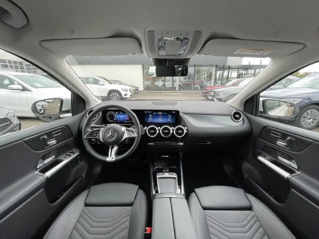 Mercedes-Benz B 180 B 180 PROGR+MBUX+360°+LED+EASY-P+ASSIST+CARPLAY+