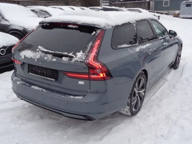 Volvo V90 R-Design