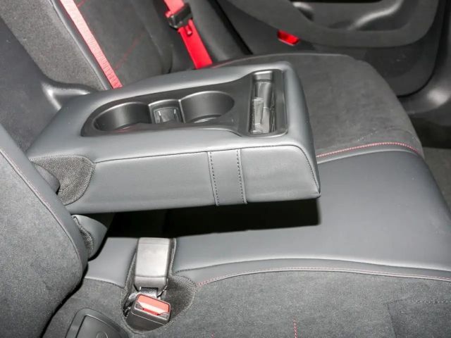 Mercedes-Benz CLA 250 AMG Line Coupé