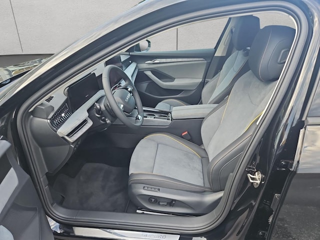 Skoda Superb 2.0 TDI Combi Selection