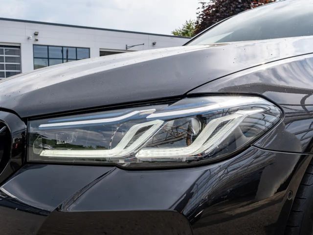 BMW 520 520d M-Sport Touring