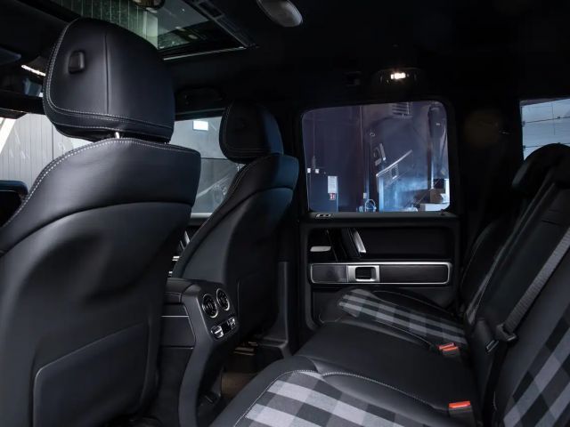 Mercedes-Benz G 450 G450d STRONGER THAN THE 1980s 1 of 460