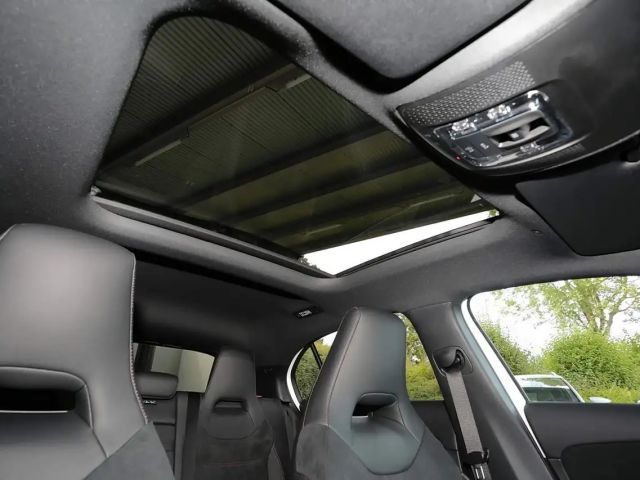 Mercedes-Benz A 200 AMG Line