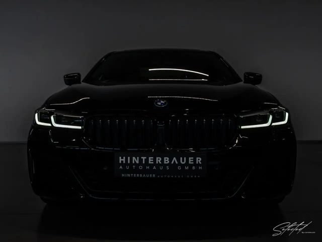 BMW 530 530e M-Sport Sedan xDrive