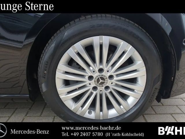 Mercedes-Benz C 180 AVANTGARDE Sedan