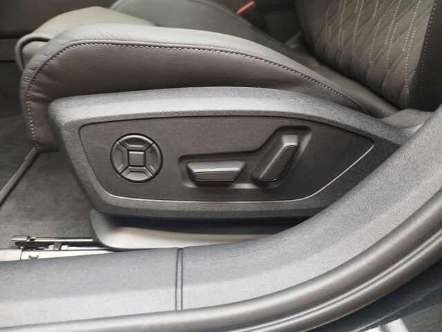 Audi A6 Avant Quattro S-Tronic