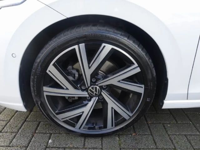 Volkswagen Golf 2.0 TSI DSG Golf VIII Style