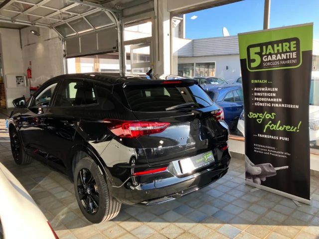 Opel Grandland X 1.2 Turbo