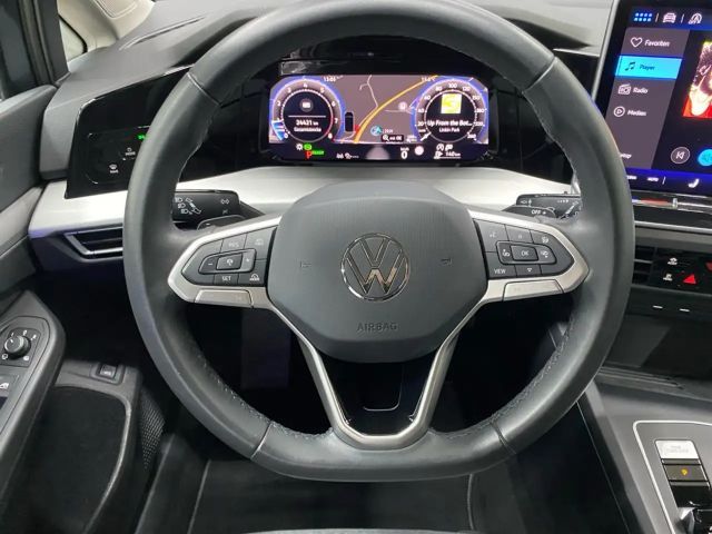 Volkswagen Golf 1.5 eTSI DSG Variant