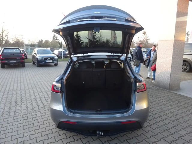 Tesla Model Y AWD Dual Motor Long Range