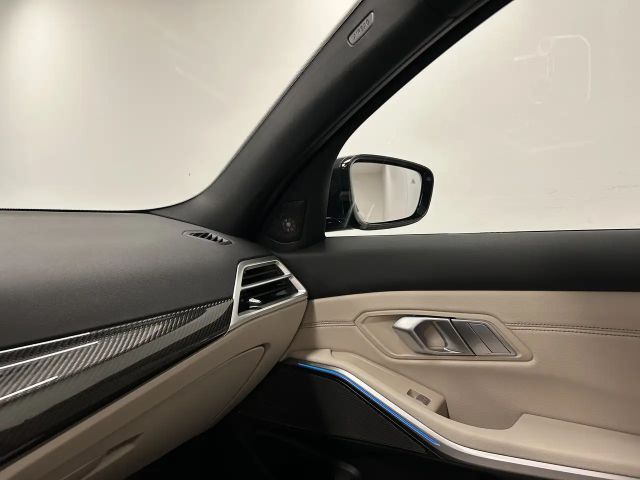 BMW 330 330d M-Sport Sedan xDrive