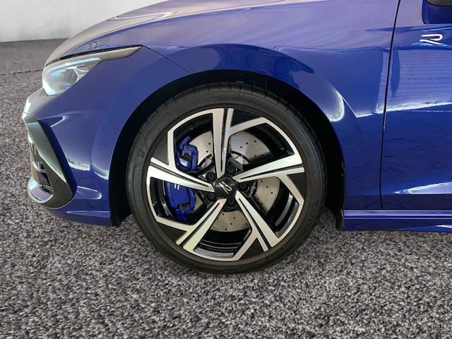 Volkswagen Golf IQ.Drive