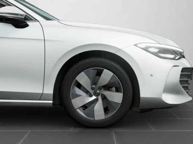 Volkswagen Passat 1.5 eTSI Business DSG Variant