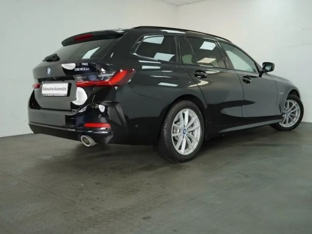 BMW 320 320e Touring