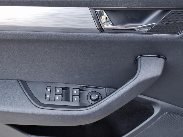 Skoda Superb Ambition Combi iV