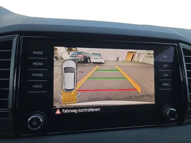 Skoda Karoq 1,0TSI 115PS Navi/LED/ACC/Kamera/Winterp.    **