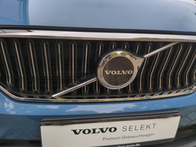 Volvo XC40 Core Recharge T4