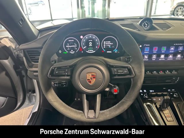 Porsche 992 4 Coupé GTS Targa