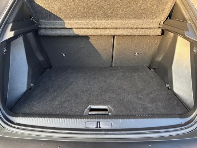 Peugeot 2008 Allure Pack EAT8