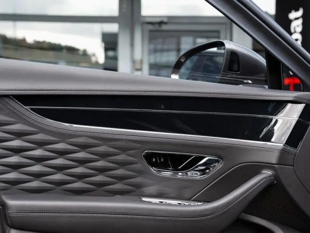 Bentley Flying Spur W12