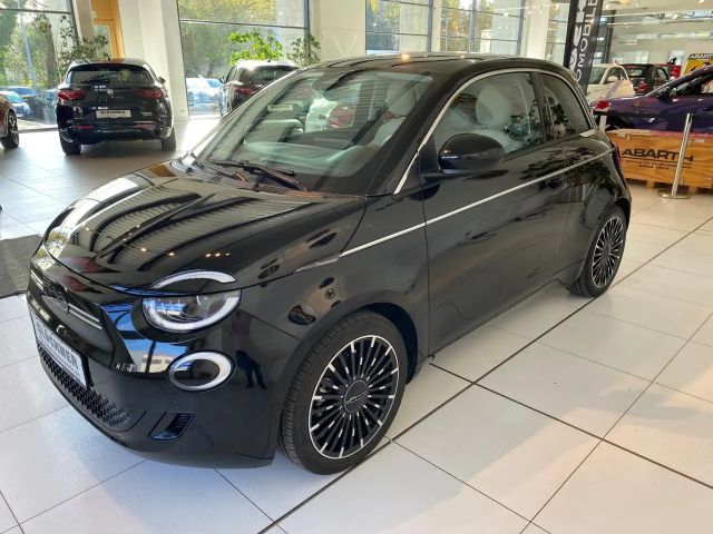 Fiat 500e La Prima by Bocelli