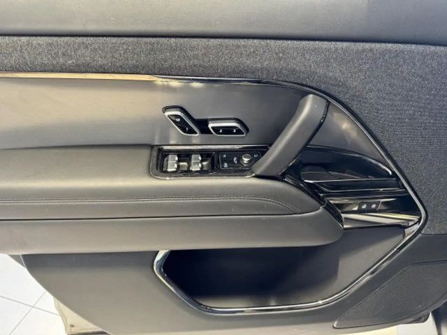 Land Rover Range Rover Sport D300 SE