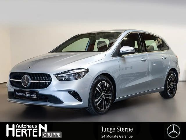 Mercedes-Benz B 200 Progressive Sedan