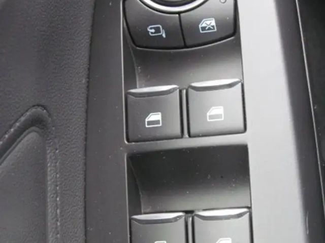 Ford Focus Cool & Connect