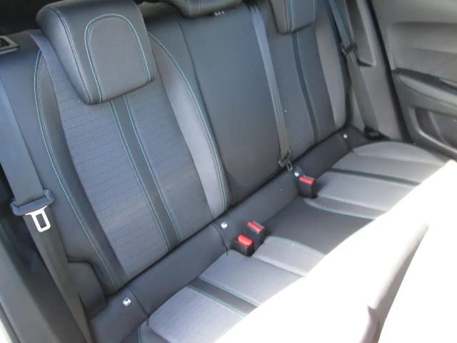 Peugeot 2008 Allure Pack EAT8 PureTech