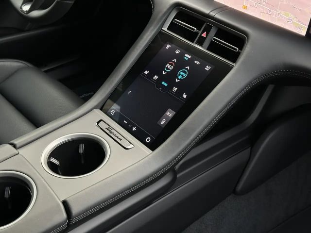 Porsche Taycan 4 Cross Turismo