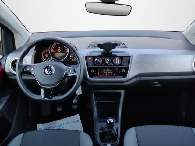 Volkswagen up! Active