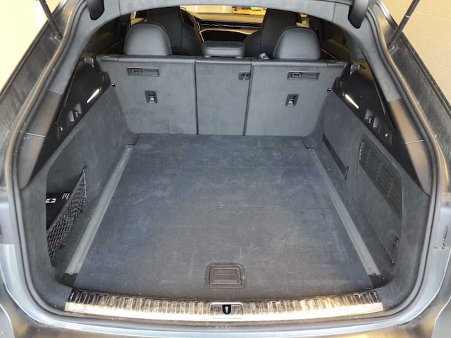 Audi A6 e-tron Avant Performance Quattro